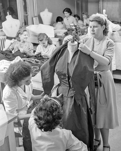 The Slow Fashion Movement: How It Challenges Fast Fashion & Redefines ...